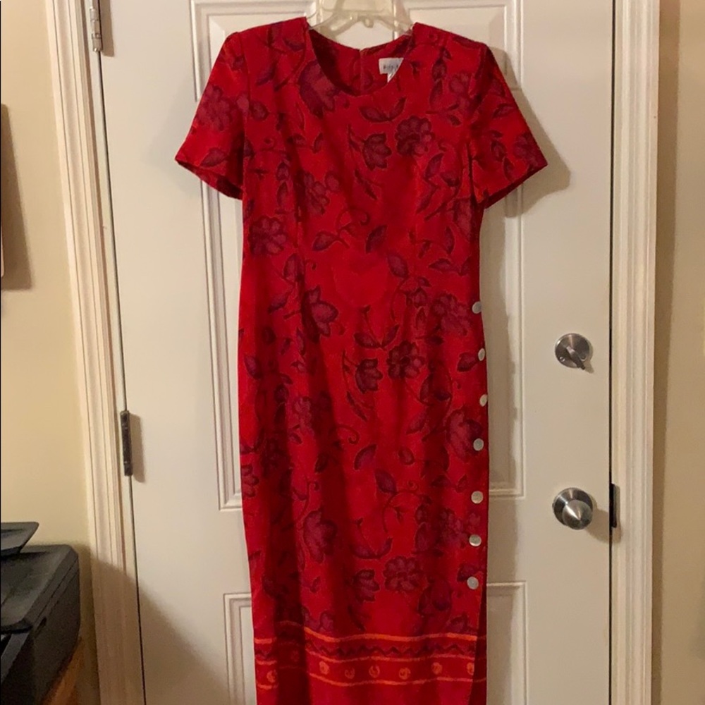 RED dress‼️‼️. Church. Work. Anything in between
